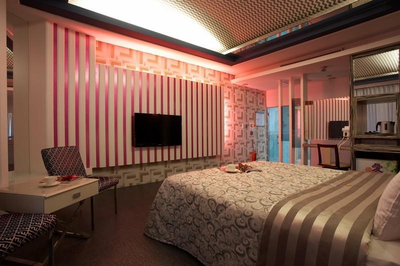 Love Star Motel Таоуан Екстериор снимка